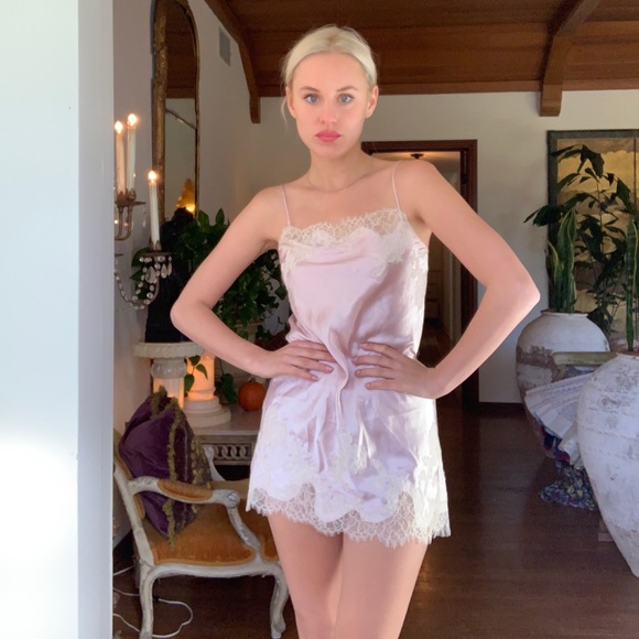 Sexy little light pink slip - Picture 1 of 4